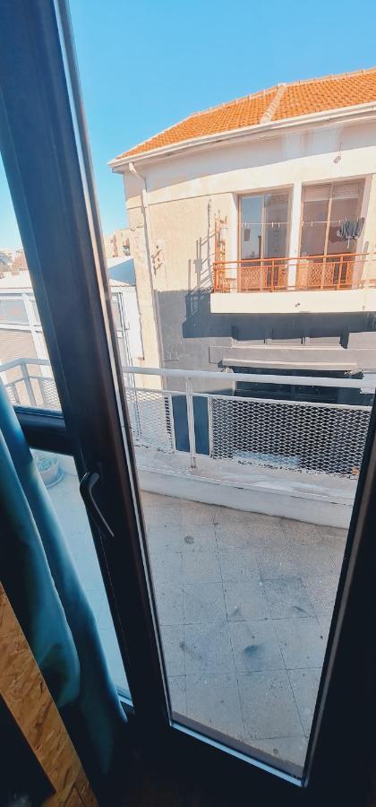 Bee Hostel Pafos Exterior foto